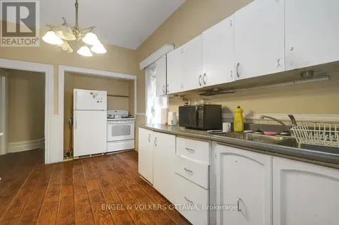 256 Kent Street North Ottawa ON K2P 2A2