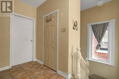 256 Kent Street North Ottawa ON K2P 2A2
