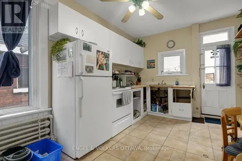 256 Kent Street North Ottawa ON K2P 2A2