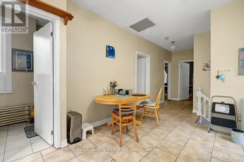 256 Kent Street North Ottawa ON K2P 2A2