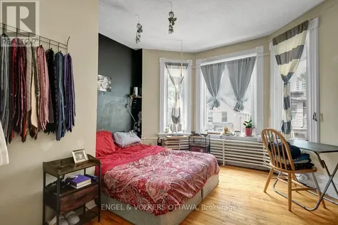 256 Kent Street North Ottawa ON K2P 2A2
