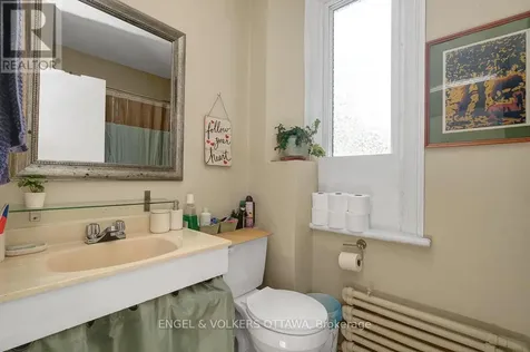 256 Kent Street North Ottawa ON K2P 2A2