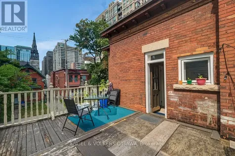 256 Kent Street North Ottawa ON K2P 2A2