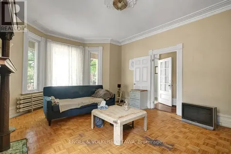 256 Kent Street North Ottawa ON K2P 2A2