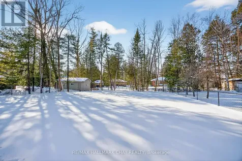 86 37th Street North Wasaga Beach ON L9Z 2B5