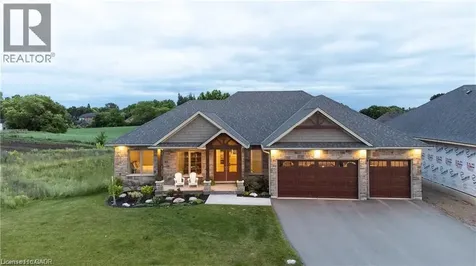 21 Hudson Drive Brantford ON N3T 0V6