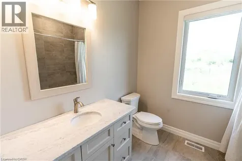 21 Hudson Drive Brantford ON N3T 0V6