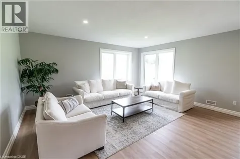 21 Hudson Drive Brantford ON N3T 0V6