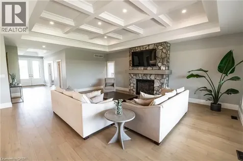21 Hudson Drive Brantford ON N3T 0V6