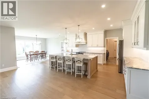 21 Hudson Drive Brantford ON N3T 0V6