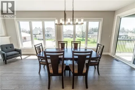 15 Hudson Drive Brantford ON N3T 0V6