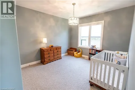 15 Hudson Drive Brantford ON N3T 0V6