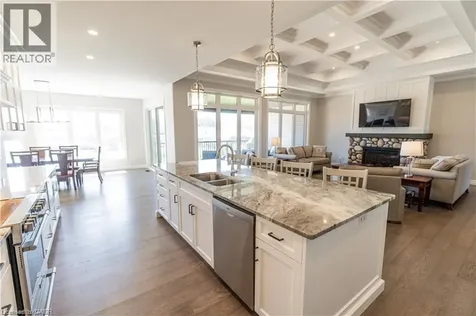 15 Hudson Drive Brantford ON N3T 0V6