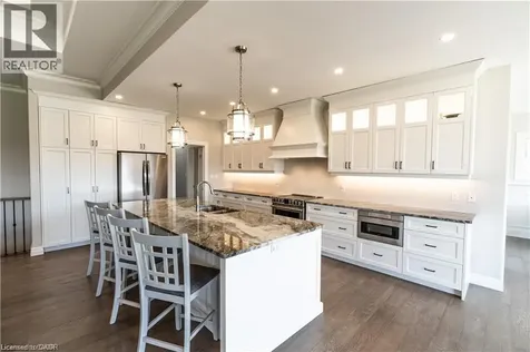 15 Hudson Drive Brantford ON N3T 0V6