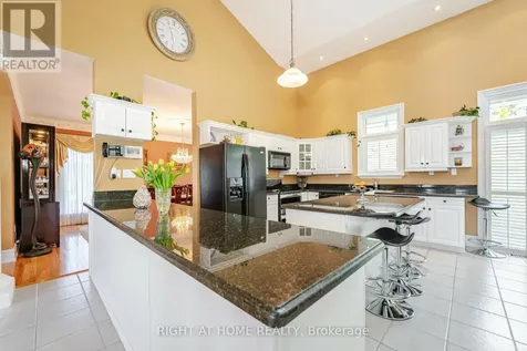 6 Lord Duncan Court Clarington ON L1E 1Z5