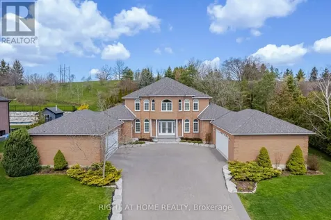 6 Lord Duncan Court Clarington ON L1E 1Z5