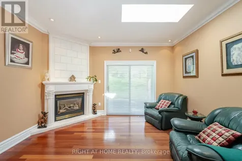 6 Lord Duncan Court Clarington ON L1E 1Z5