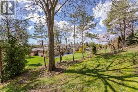 6 Lord Duncan Court Clarington ON L1E 1Z5