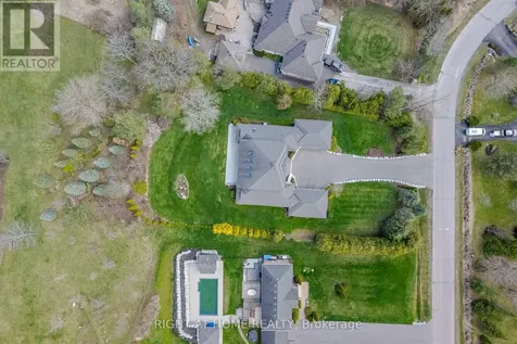 6 Lord Duncan Court Clarington ON L1E 1Z5