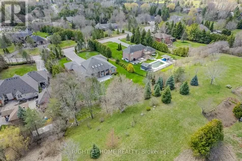 6 Lord Duncan Court Clarington ON L1E 1Z5
