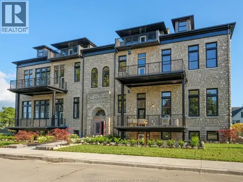 247 Brock Street Amherstburg ON N9V 2H4