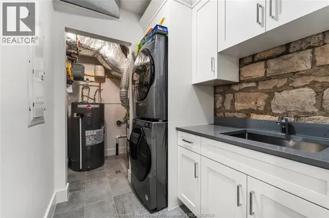 247 Brock Street Amherstburg ON N9V 2H4