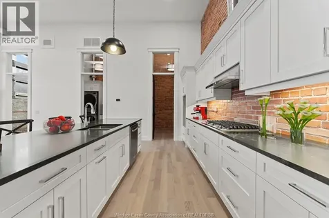 247 Brock Street Amherstburg ON N9V 2H4