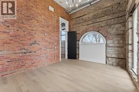 247 Brock Street Amherstburg ON N9V 2H4