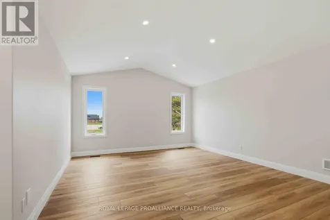 41 Clayton John Avenue Brighton ON K0K 1H0