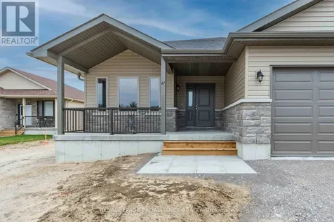 41 Clayton John Avenue Brighton ON K0K 1H0