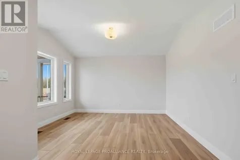 41 Clayton John Avenue Brighton ON K0K 1H0