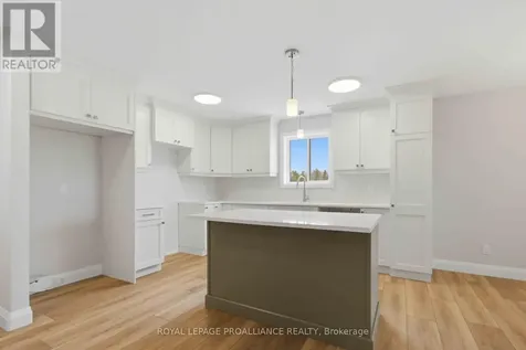 41 Clayton John Avenue Brighton ON K0K 1H0