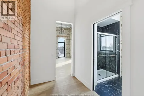 247 Brock Street Amherstburg ON N9V 2H4