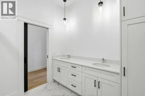 247 Brock Street Amherstburg ON N9V 2H4