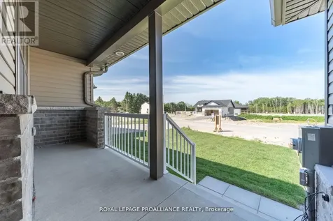 31 Clayton John Avenue Brighton ON K0K 1H0
