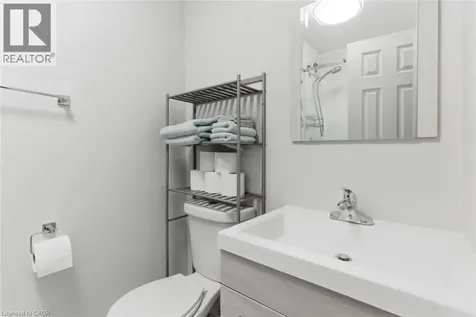 33 Raleigh Street Brantford ON N3T 1J8