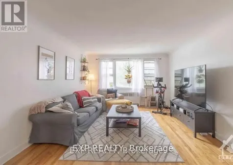 873 Kirkwood Avenue Ottawa ON K1Z 5Y3