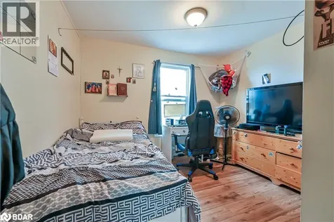 139 Balsam Avenue South Hamilton ON L8M 3B6