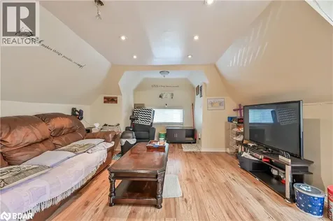 139 Balsam Avenue South Hamilton ON L8M 3B6