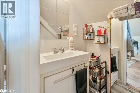 139 Balsam Avenue South Hamilton ON L8M 3B6