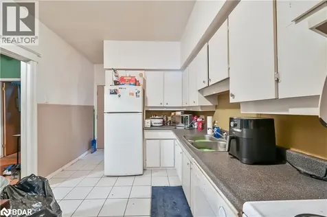 139 Balsam Avenue South Hamilton ON L8M 3B6