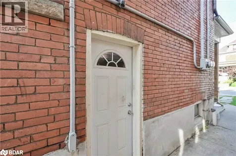 139 Balsam Avenue South Hamilton ON L8M 3B6