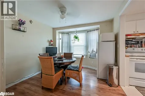 139 Balsam Avenue South Hamilton ON L8M 3B6