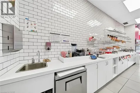 380 Dundas Street East Oakville ON L6H 6Z9