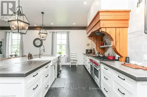 141 Ruth Anne Place West Mapleton ON N0G 2K0