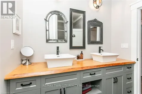 141 Ruth Anne Place West Mapleton ON N0G 2K0