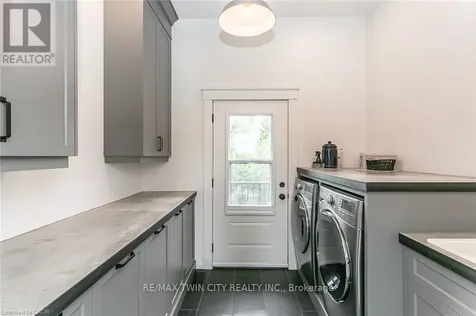 141 Ruth Anne Place West Mapleton ON N0G 2K0