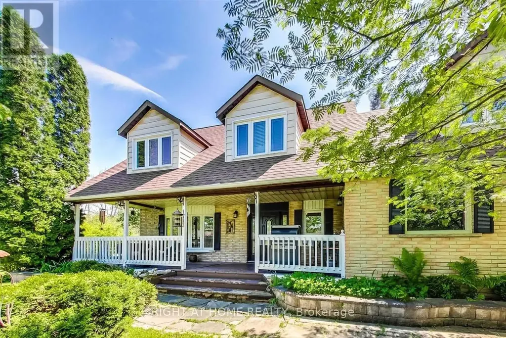 1711 South Porcupine Avenue Innisfil ON L9S 1S6