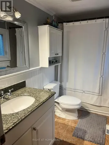 1711 South Porcupine Avenue Innisfil ON L9S 1S6