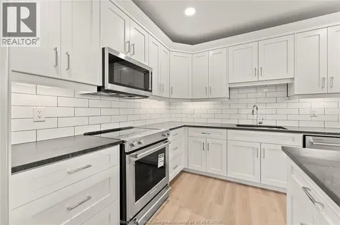 247 Brock Street Amherstburg ON N9V 2H4